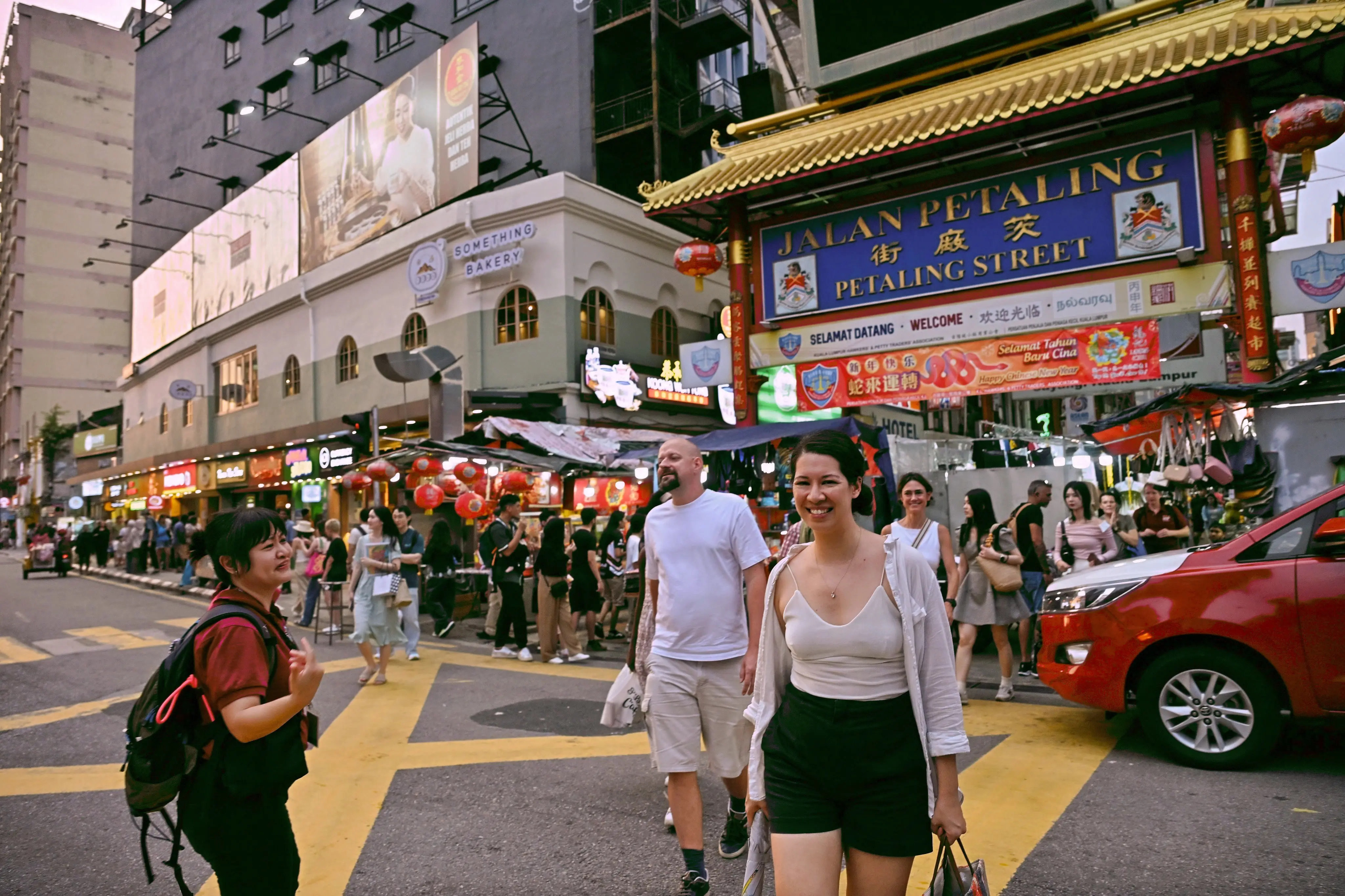 KL Markets Worth Waking Up Early For